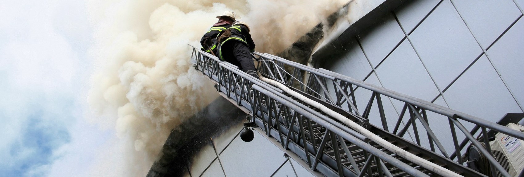  Smoke Odor Removal : Remove Smoke after The Fire is Gone